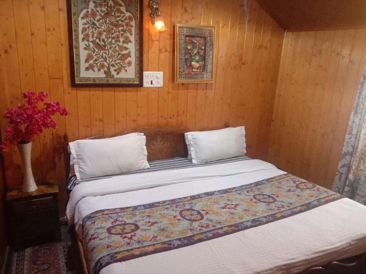 New Bombay Heritage Group Of House Boat Srīnagar 외부 사진